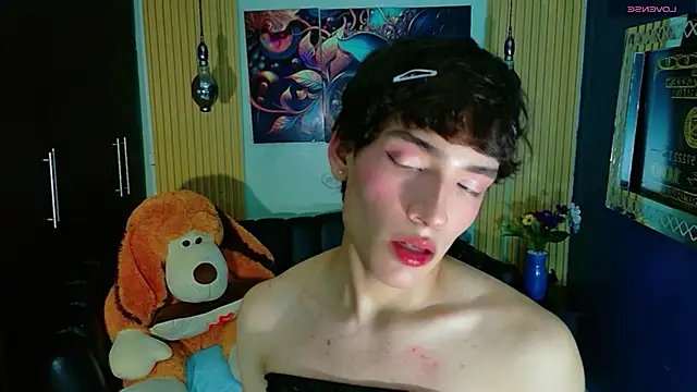 IsaacNovaa online show from 04-13-26, 08:24