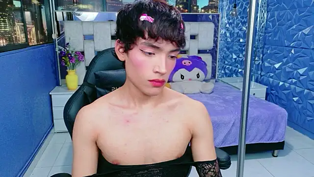 IsaacNovaa online show from 04-28-26, 07:51
