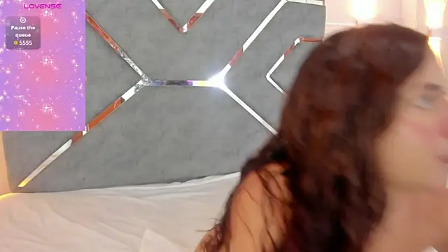 melaniebleke online show from 05-18-26, 09:41