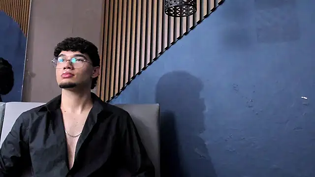 TysonLara online show from 04-05-26, 11:00