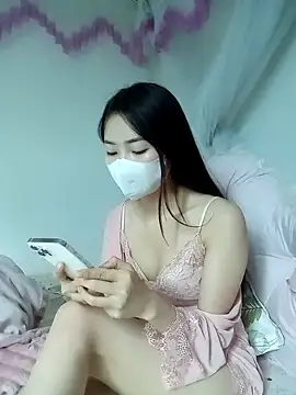 Xiangchuu online show from 05-03-26, 08:08