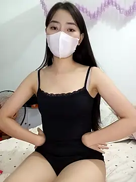 Xiangchuu online show from 05-13-26, 05:20
