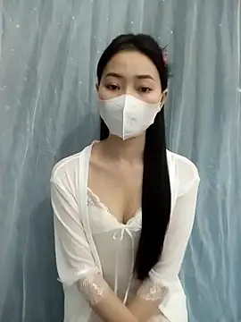 Xiangchuu online show from 04-22-26, 03:30