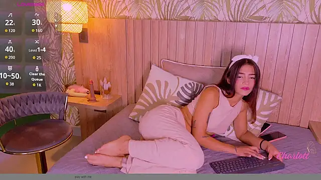 Charlott  18 online show from 04-19-26, 06:10