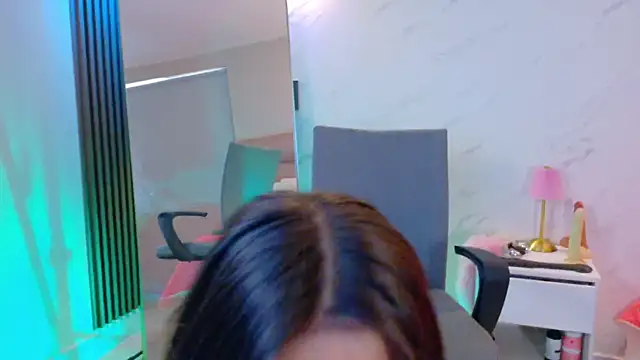 Charlott  18 online show from 04-08-26, 02:29