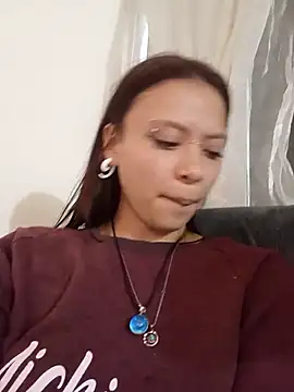 Snapshot of AuroraaMoonn chatting on 04-02-26, 04:30 AuroraaMoonn online show from 04-02-26, 04:30