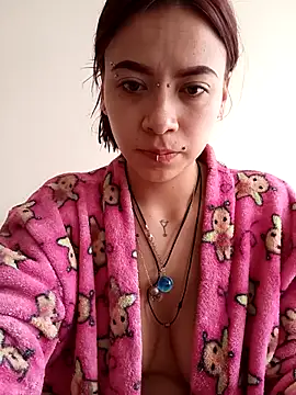 Snapshot of AuroraaMoonn chatting on 04-08-26, 01:12 AuroraaMoonn online show from 04-08-26, 01:12