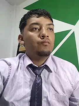 Snapshot of Itsdavidxxx chatting on 03-26-26, 12:53 Itsdavidxxx online show from 03-26-26, 12:53