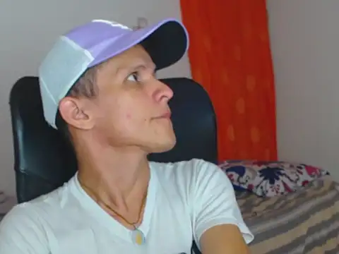 alejandro stone12 online show from 04-18-26, 01:41