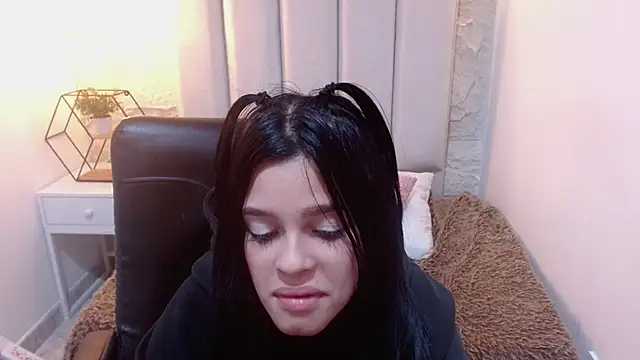 mia velvetk online show from 04-10-26, 07:48