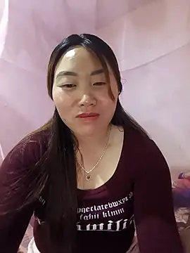 Snapshot of he-se-kin chatting on 06-15-26, 02:45 he-se-kin online show from 06-15-26, 02:45