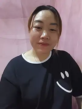Snapshot of he-se-kin chatting on 05-20-26, 12:13 he-se-kin online show from 05-20-26, 12:13