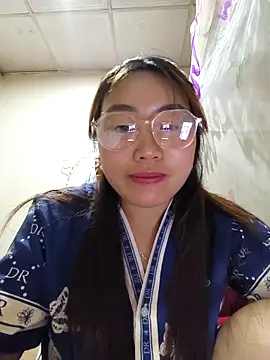 Snapshot of he-se-kin chatting on 04-24-26, 05:42 he-se-kin online show from 04-24-26, 05:42