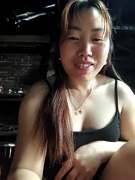 Snapshot of he-se-kin chatting on 04-04-26, 11:44 he-se-kin online show from 04-04-26, 11:44