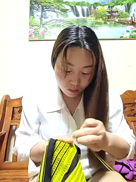 Snapshot of he-se-kin chatting on 05-05-26, 02:53 he-se-kin online show from 05-05-26, 02:53