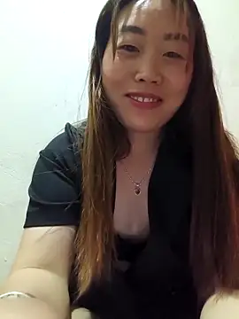 Snapshot of he-se-kin chatting on 04-27-26, 12:47 he-se-kin online show from 04-27-26, 12:47
