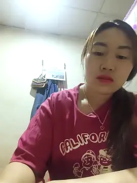 Snapshot of he-se-kin chatting on 05-10-26, 01:31 he-se-kin online show from 05-10-26, 01:31