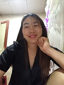 Snapshot of he-se-kin chatting on 04-28-26, 12:53 he-se-kin online show from 04-28-26, 12:53