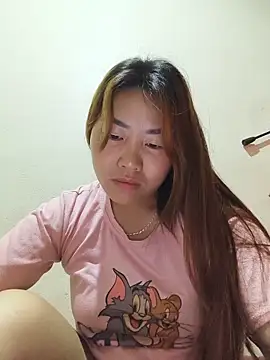 Snapshot of he-se-kin chatting on 05-17-26, 10:54 he-se-kin online show from 05-17-26, 10:54