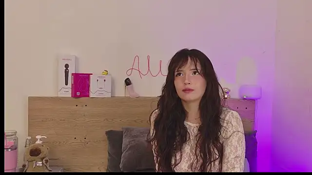Sweet Alice S online show from 06-21-26, 05:41