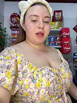 kitty  pinnk online show from 04-14-26, 07:41