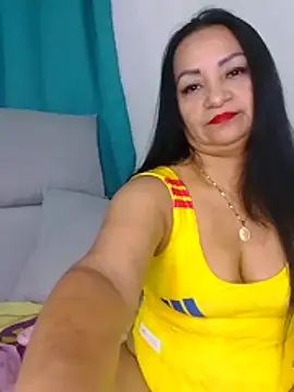 Snapshot of antonelamistresxxx chatting on 06-14-26, 12:29 antonelamistresxxx online show from 06-14-26, 12:29