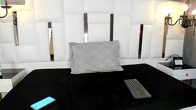 Snapshot of magic_zantana chatting on 04-08-26, 05:47 magic zantana online show from 04-08-26, 05:47
