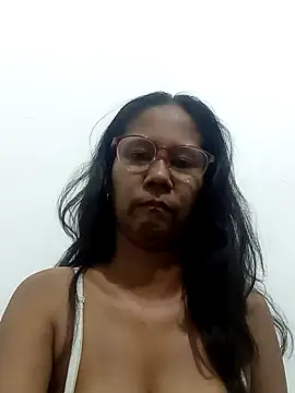 Karen La Flaca online show from 03-28-26, 04:46