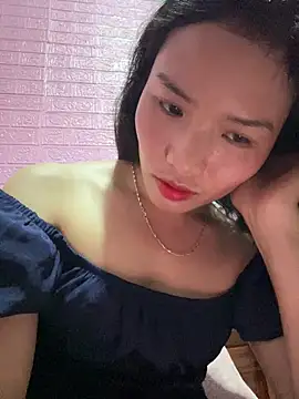 Snapshot of Hyn-x chatting on 03-25-26, 04:12 Hyn-x online show from 03-25-26, 04:12