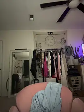 peachesncreamyy online show from 06-13-26, 01:47