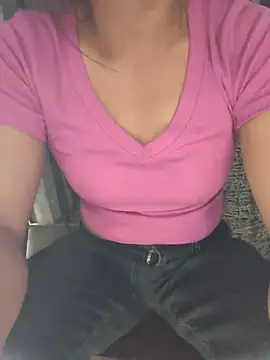 xinhxinh-cute online show from 08-06-26, 03:34