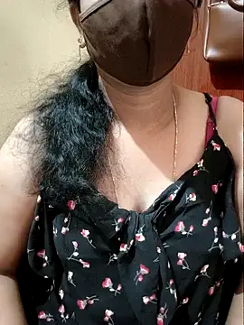 Latha lovely online show from 04-25-26, 07:22
