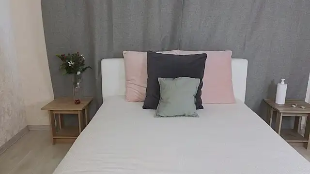 MelissaAvis online show from 06-18-26, 05:28