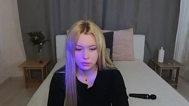 MelissaAvis online show from 06-17-26, 05:40