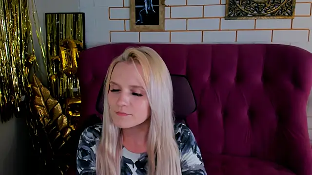 SherriButlers online show from 06-15-26, 01:22