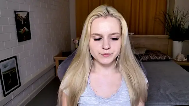 SherriButlers online show from 06-10-26, 05:08