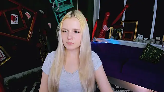 SherriButlers online show from 06-19-26, 05:02