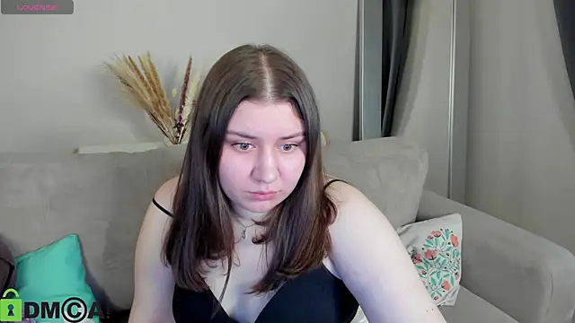 Maya Raay online show from 04-04-26, 01:12
