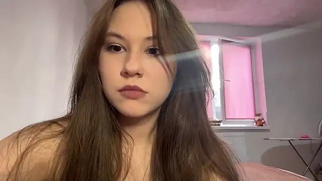 NyelleSpir online show from 04-03-26, 01:39