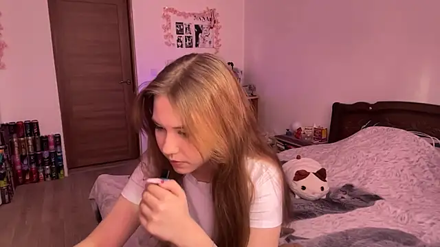 NyelleSpir online show from 04-28-26, 03:05