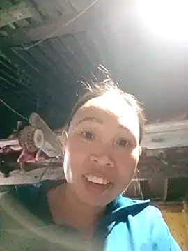 Snapshot of AnnieAngelxx chatting on 03-25-26, 12:15 AnnieAngelxx online show from 03-25-26, 12:15