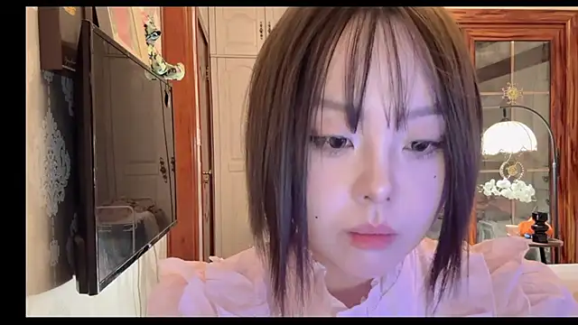 Snapshot of thelittlexx chatting on 06-02-26, 07:41 thelittlexx online show from 06-02-26, 07:41