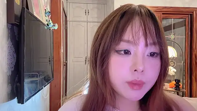 thelittlexx online show from 05-18-26, 07:35