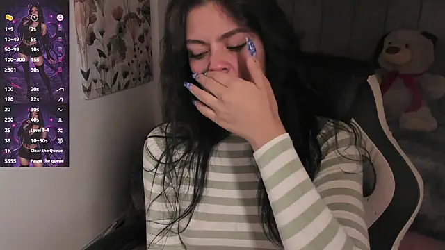 Kikii 1 online show from 03-26-26, 05:17