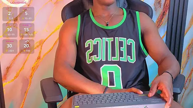 maxmuscle10 online show from 04-14-26, 07:30