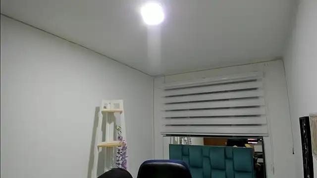 Snapshot of Sara_Red_X chatting on 04-07-26, 03:08 Sara Red X online show from 04-07-26, 03:08