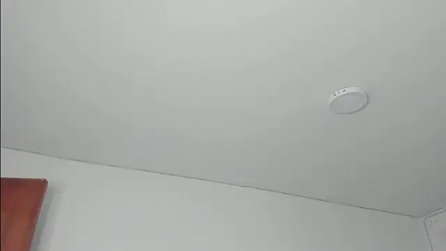 Sara Red X online show from 05-31-26, 03:23