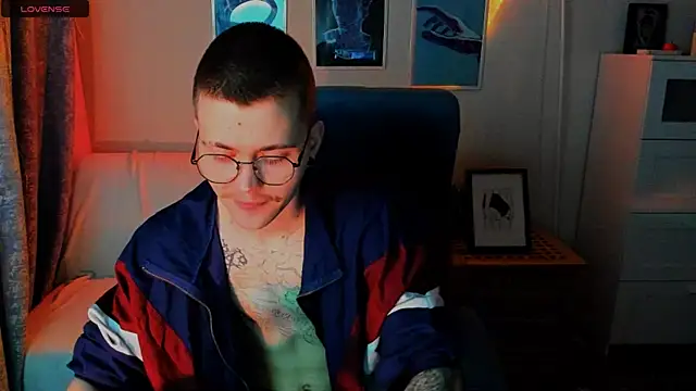 Thomas Norton online show from 04-08-26, 08:32