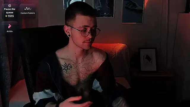 Thomas Norton online show from 04-09-26, 08:37