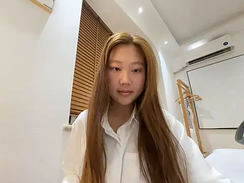 tutu512 online show from 04-26-26, 02:47